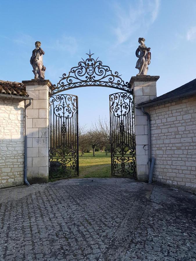Chateau De Basche Assay Exterior photo